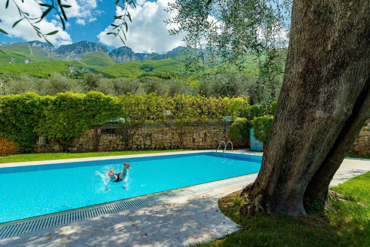Garden Beth'S House Daire Brenzone sul Garda Dış mekan fotoğraf