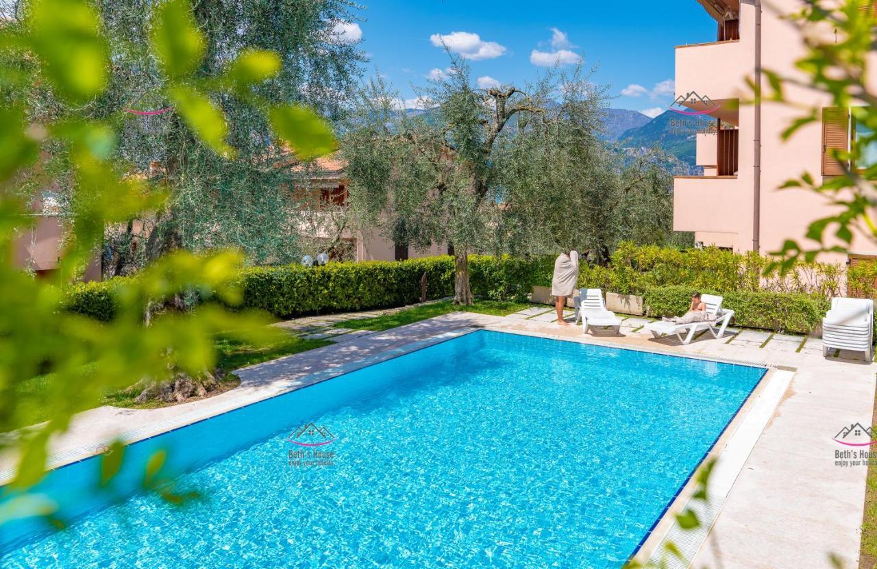 Garden Beth'S House Daire Brenzone sul Garda Dış mekan fotoğraf