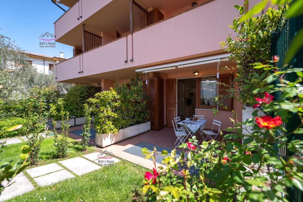 Garden Beth'S House Daire Brenzone sul Garda Dış mekan fotoğraf